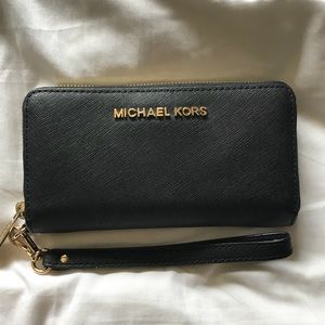 MICHAEL KORS JET SET WALLET